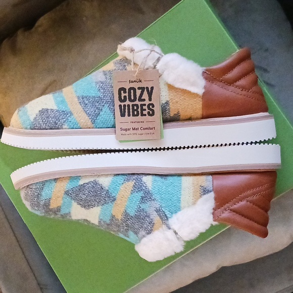 Sanuk Cozy Vibes Slippers - Picture 4 of 7